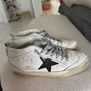 Golden Goose Mid Star Sneaker